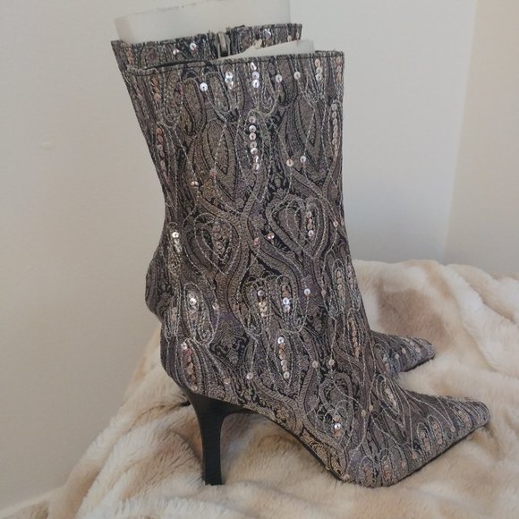 Anne Michelle Kerber Brocade Boots - Size 8 NWOB - Picture 7 of 9